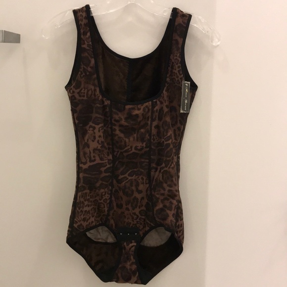 Corsets - Picture 2 of 7